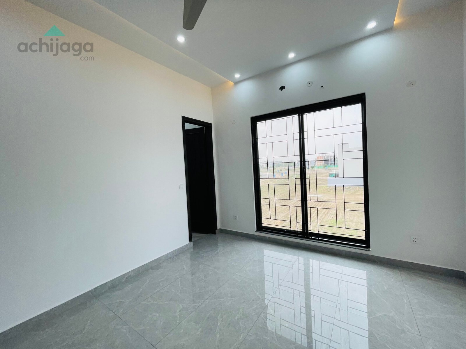 10 Marla House for Sale in Overseas C Block Bahria Town Lahore