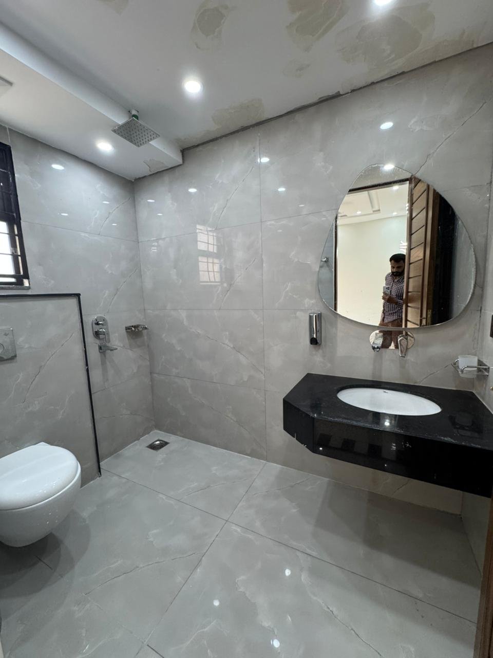 10 Marla House with Basement for Sale in Sector F Bahria Town Lahore