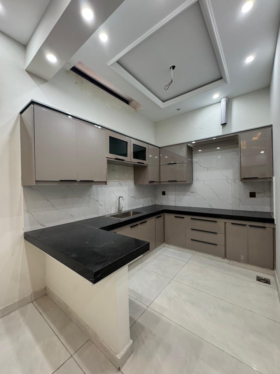 10 Marla House with Basement for Sale in Sector F Bahria Town Lahore