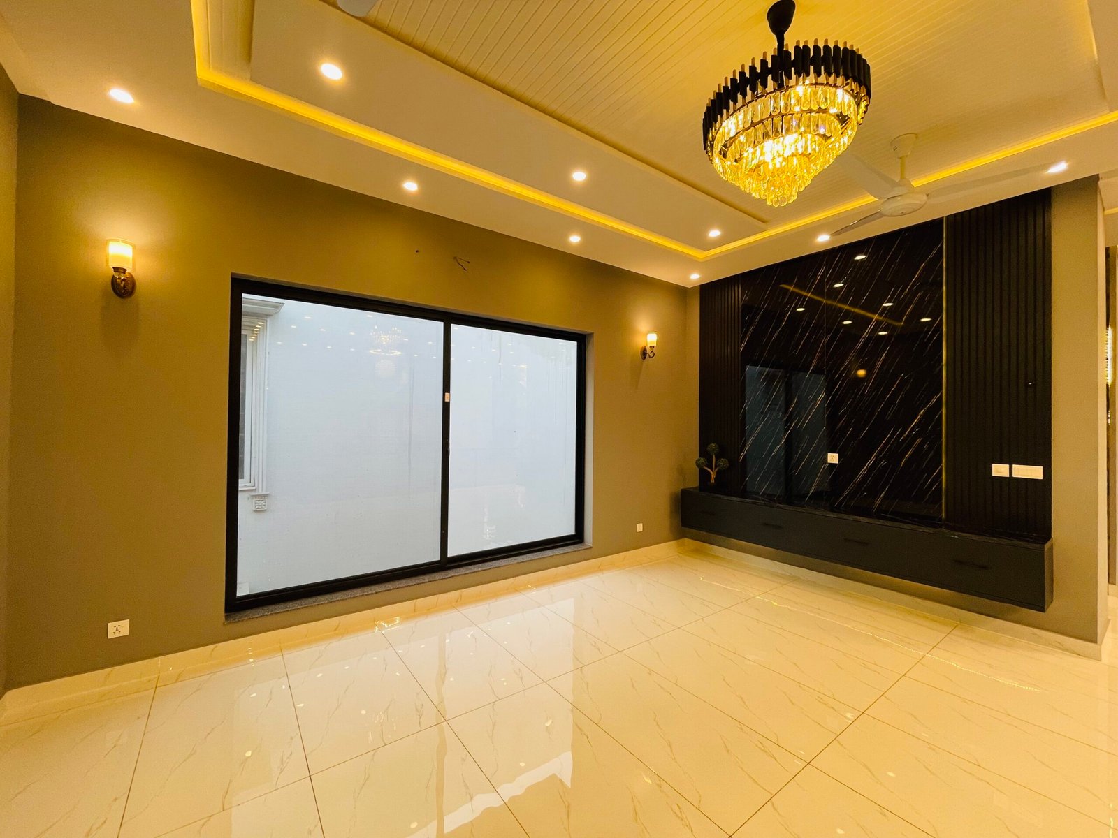 1 Kanal House for Sale in Tipu Sultan Block Bahria Town Lahore