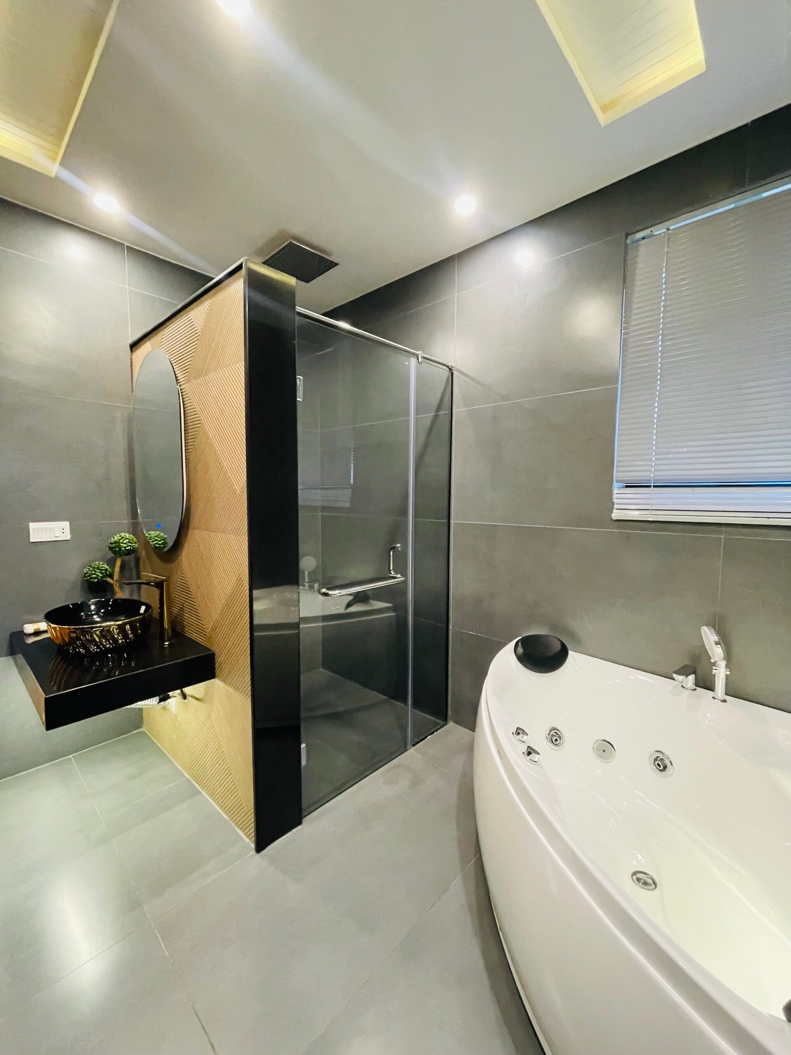 1 Kanal House for Sale in Tipu Sultan Block Bahria Town Lahore