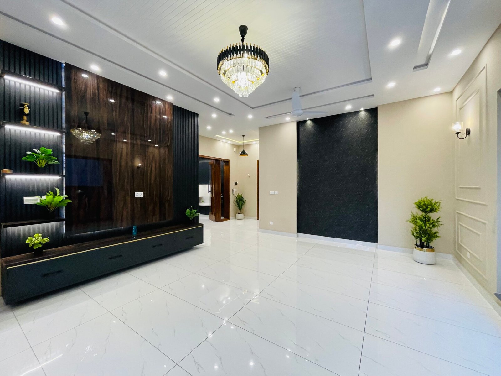 1 Kanal House for Sale in Tipu Sultan Block Bahria Town Lahore