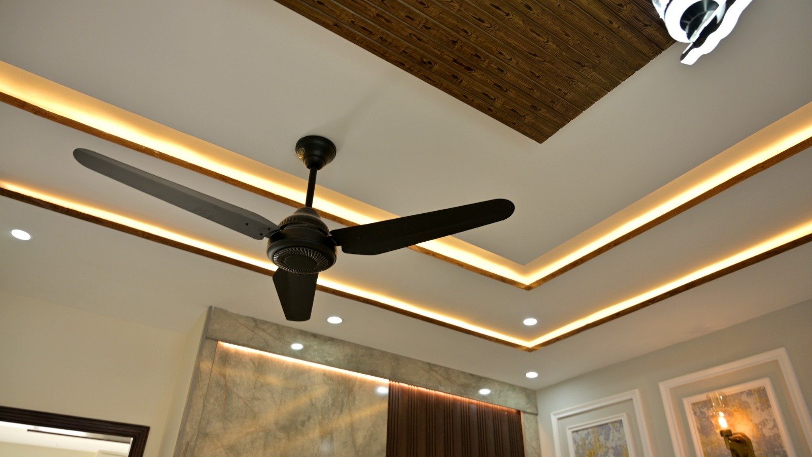10 Marla House for Sale in Bahria Town Lahore