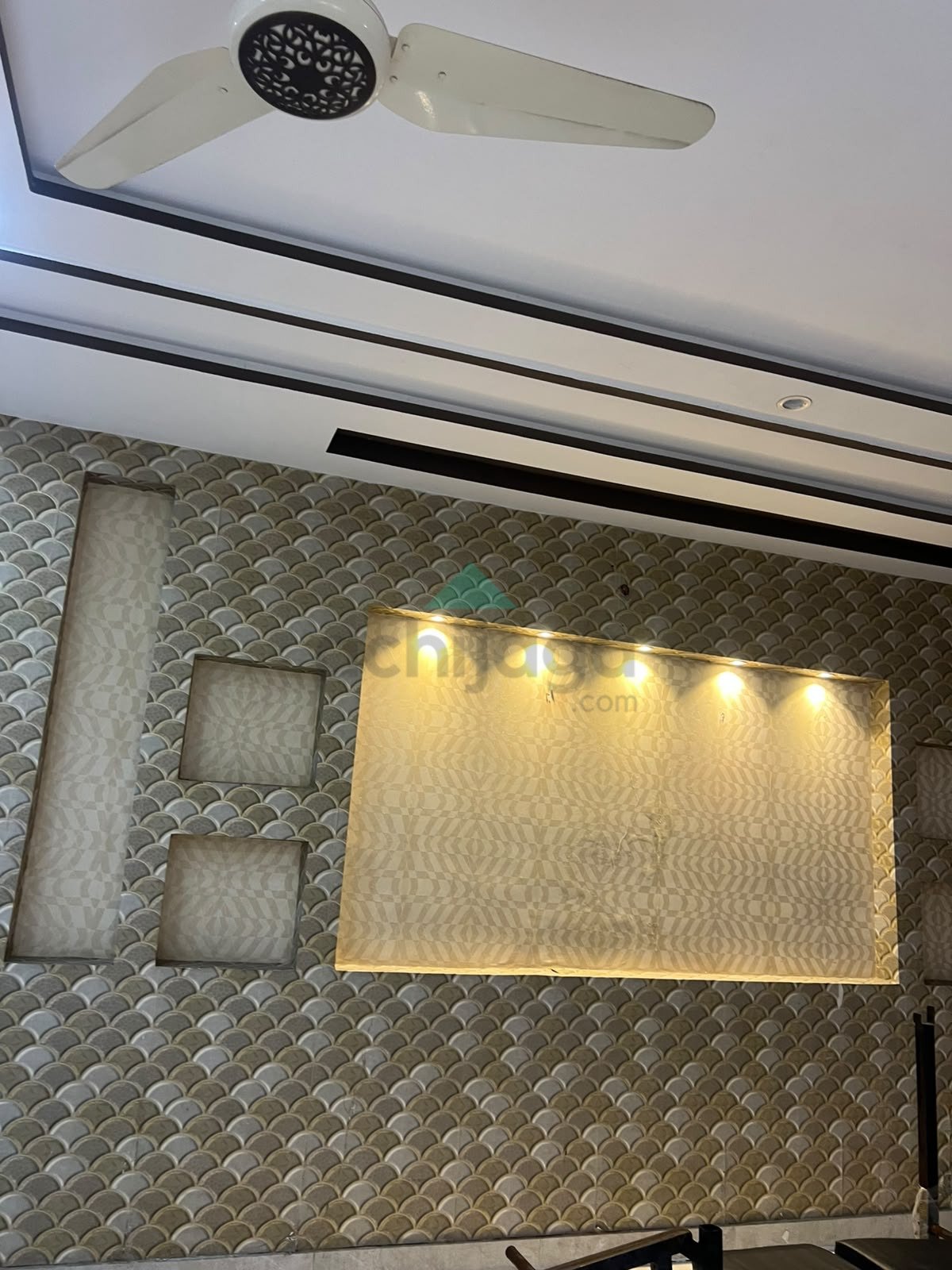10 Marla Like New House For Sale in Sector F Bahria Town Lahore