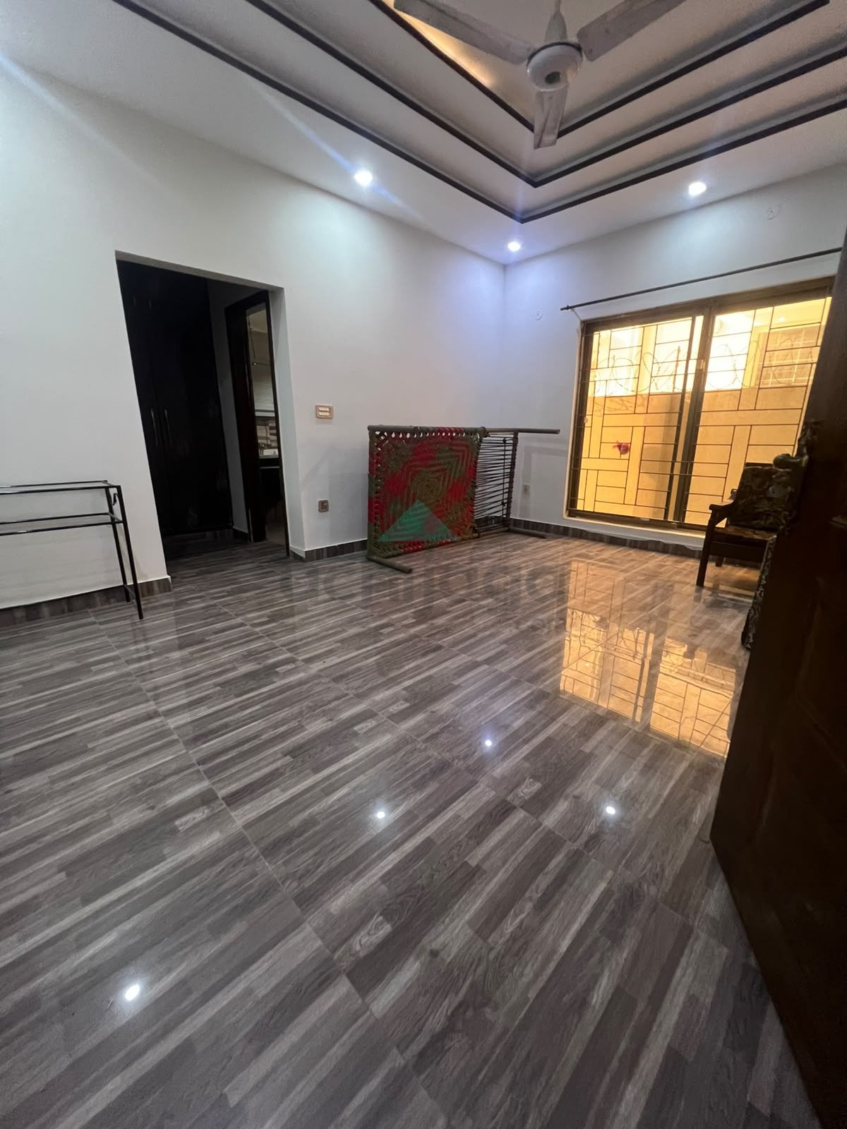 10 Marla Like New House For Sale in Sector F Bahria Town Lahore