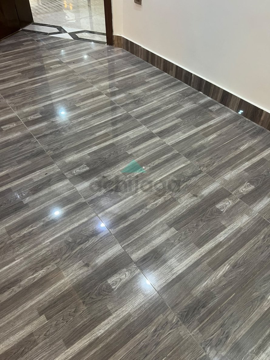 10 Marla Like New House For Sale in Sector F Bahria Town Lahore