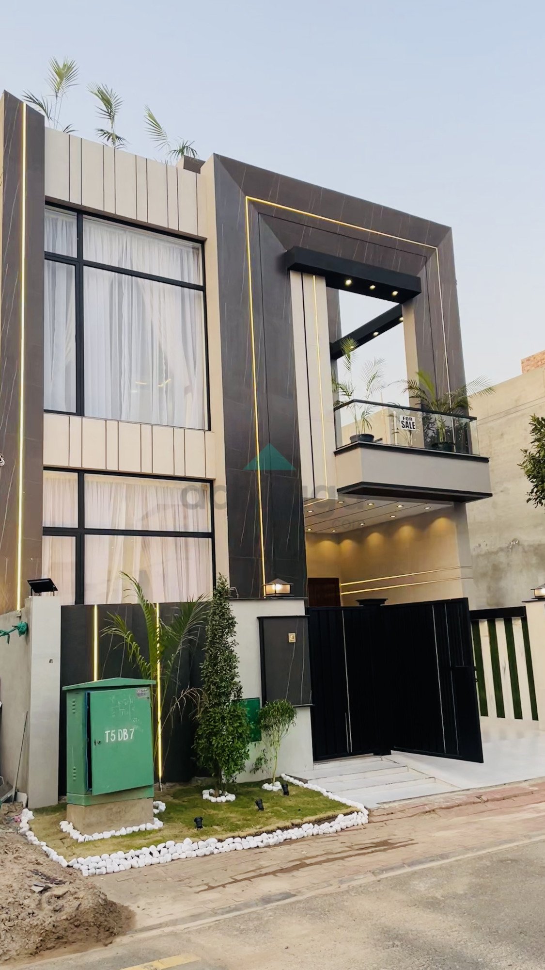 5 Marla Brand New Designer House Available For Sale in Nishter Block Bahria Town Lahore