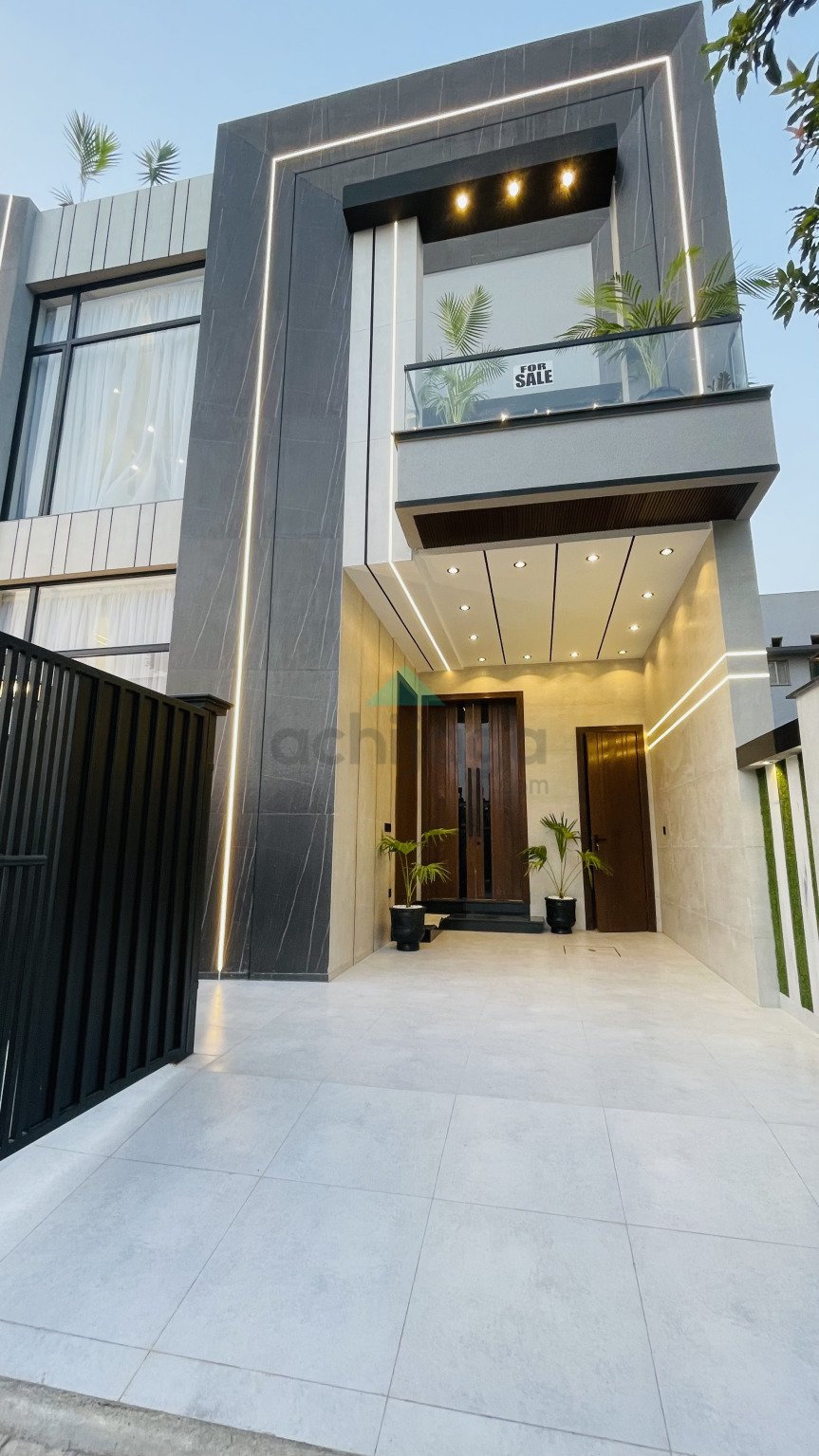 5 Marla Brand New Designer House Available For Sale in Nishter Block Bahria Town Lahore