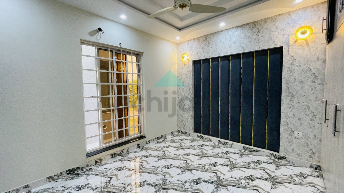 5 Marla Brand new House for Sale in Overseas Block Bahria Town lahore