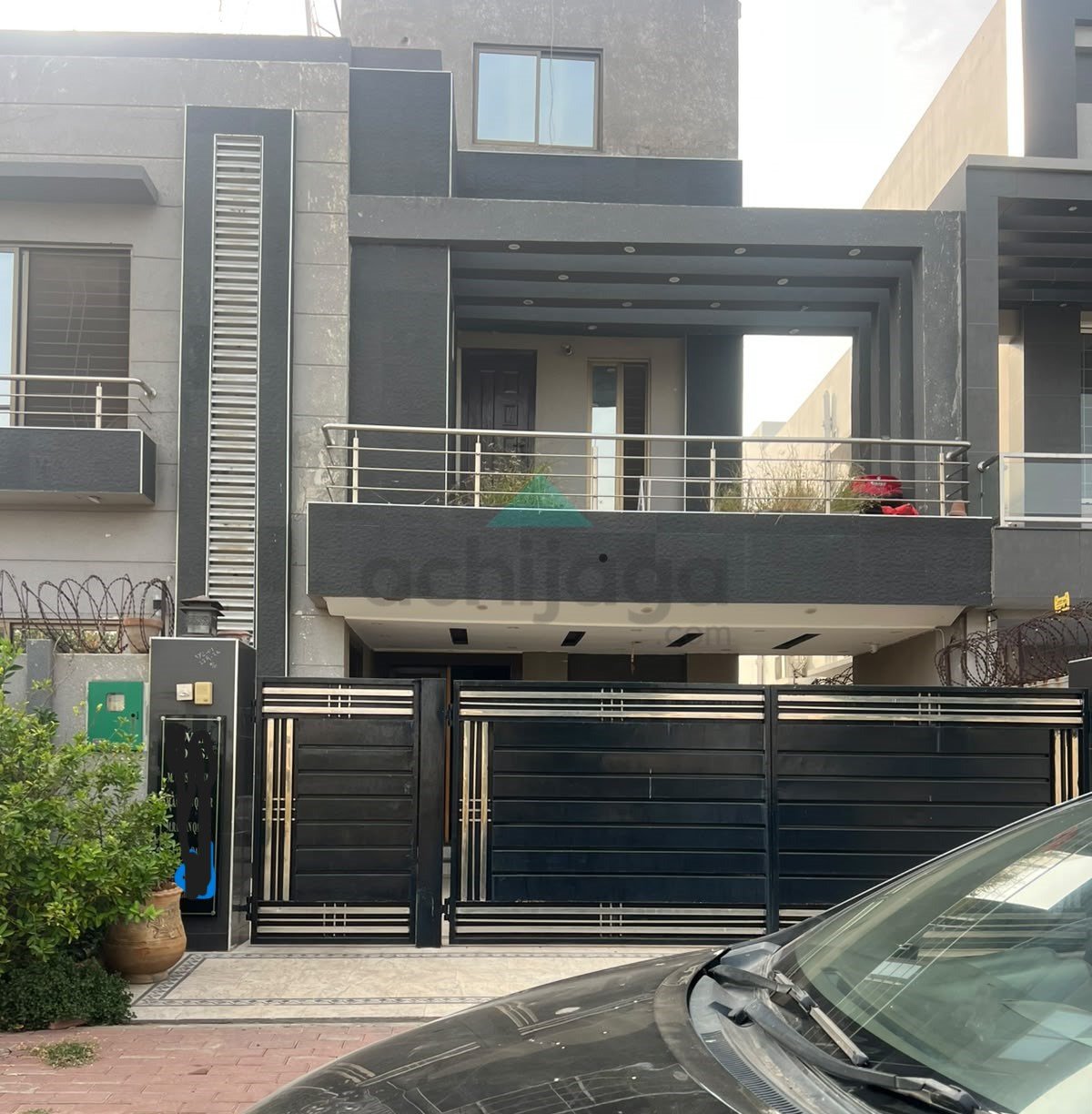 10 Marla house for sale in sector F Bahria Town Lahore