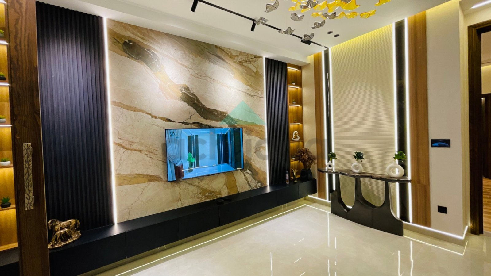 10 Marla Facing Park House For Sale in Sector B Bahria Town lahore
