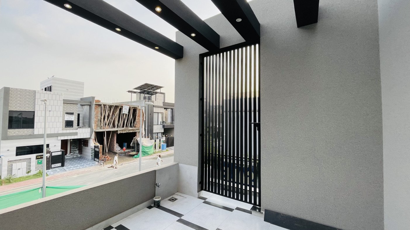 5 Marla Brand New House for Sale in Nishter Block Bahria Town Lahore
