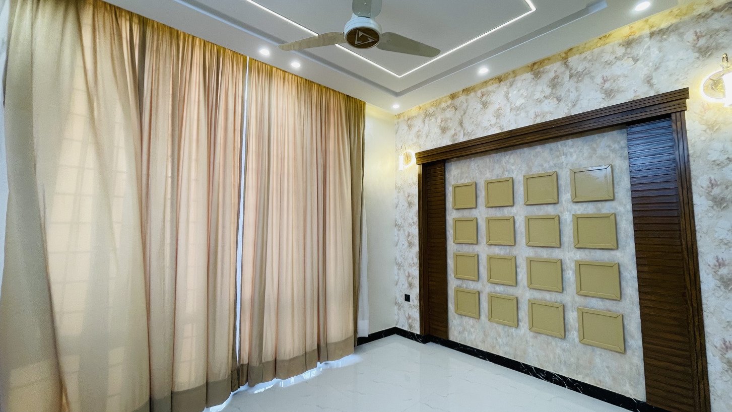 5 Marla Brand New House for Sale in Nishter Block Bahria Town Lahore
