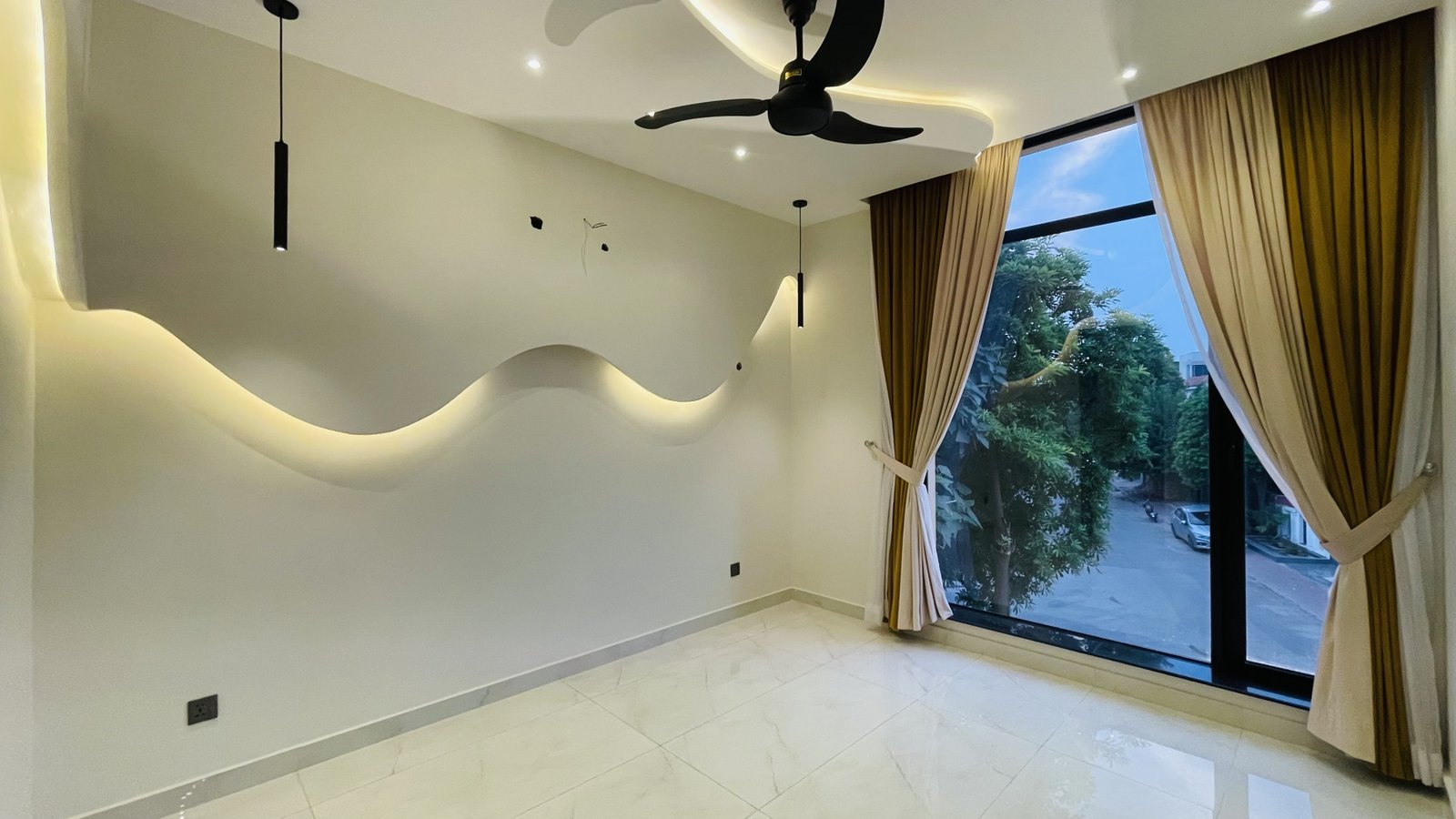 10 Marla House for Sale in Overseas B Block Bahria Town Lahore
