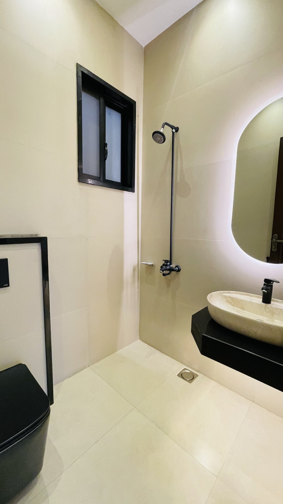 10 Marla House for Sale in Overseas B Block Bahria Town Lahore