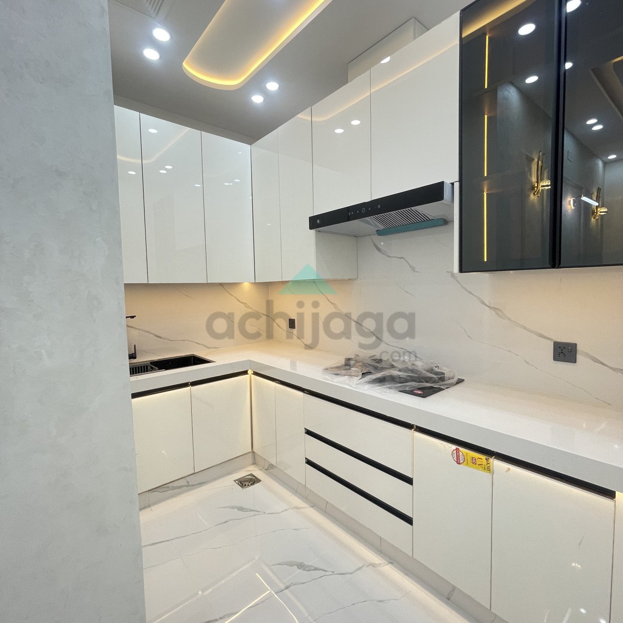 5 Marla ultra Modern design House for sale in Bahria Town Lahore