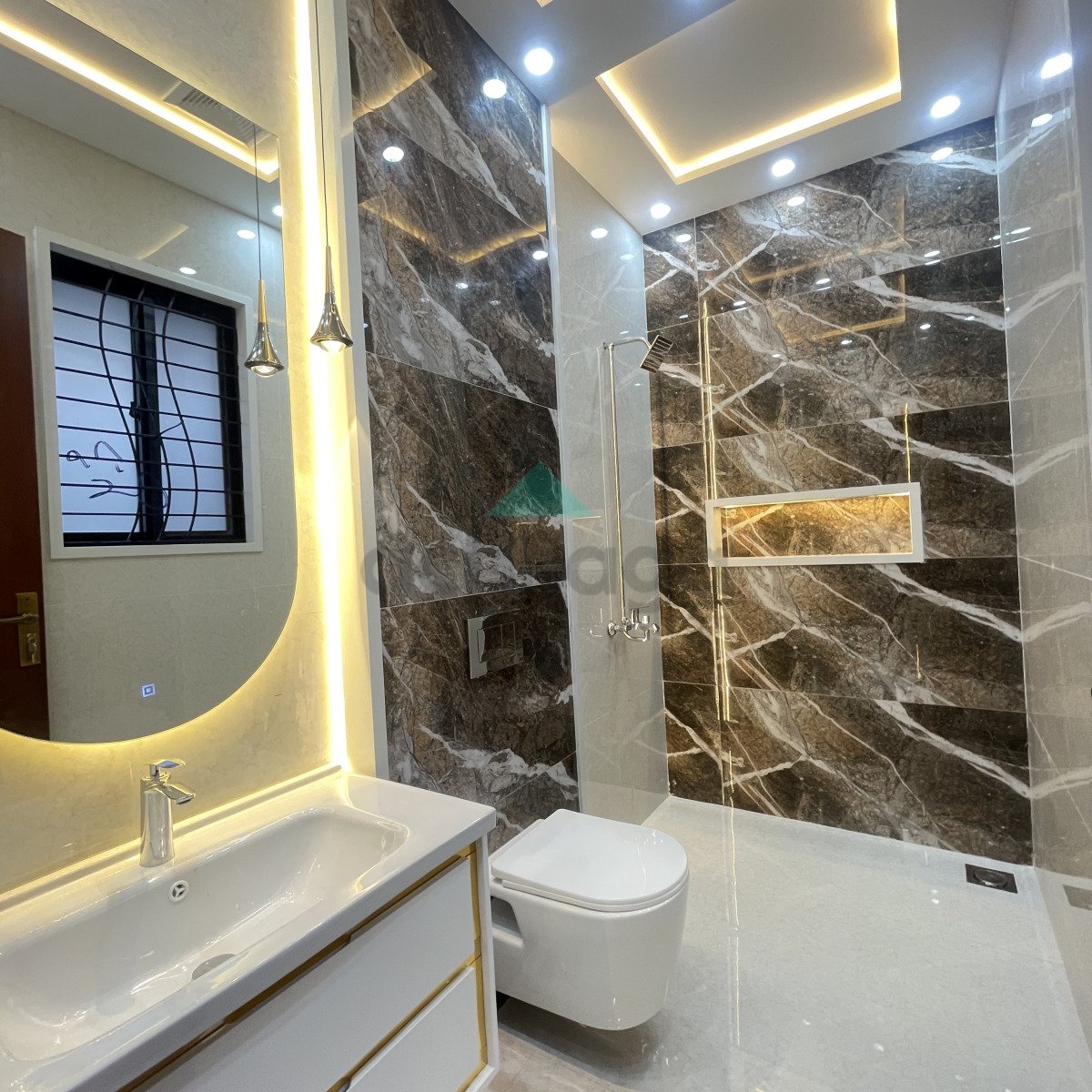 5 Marla ultra Modern design House for sale in Bahria Town Lahore