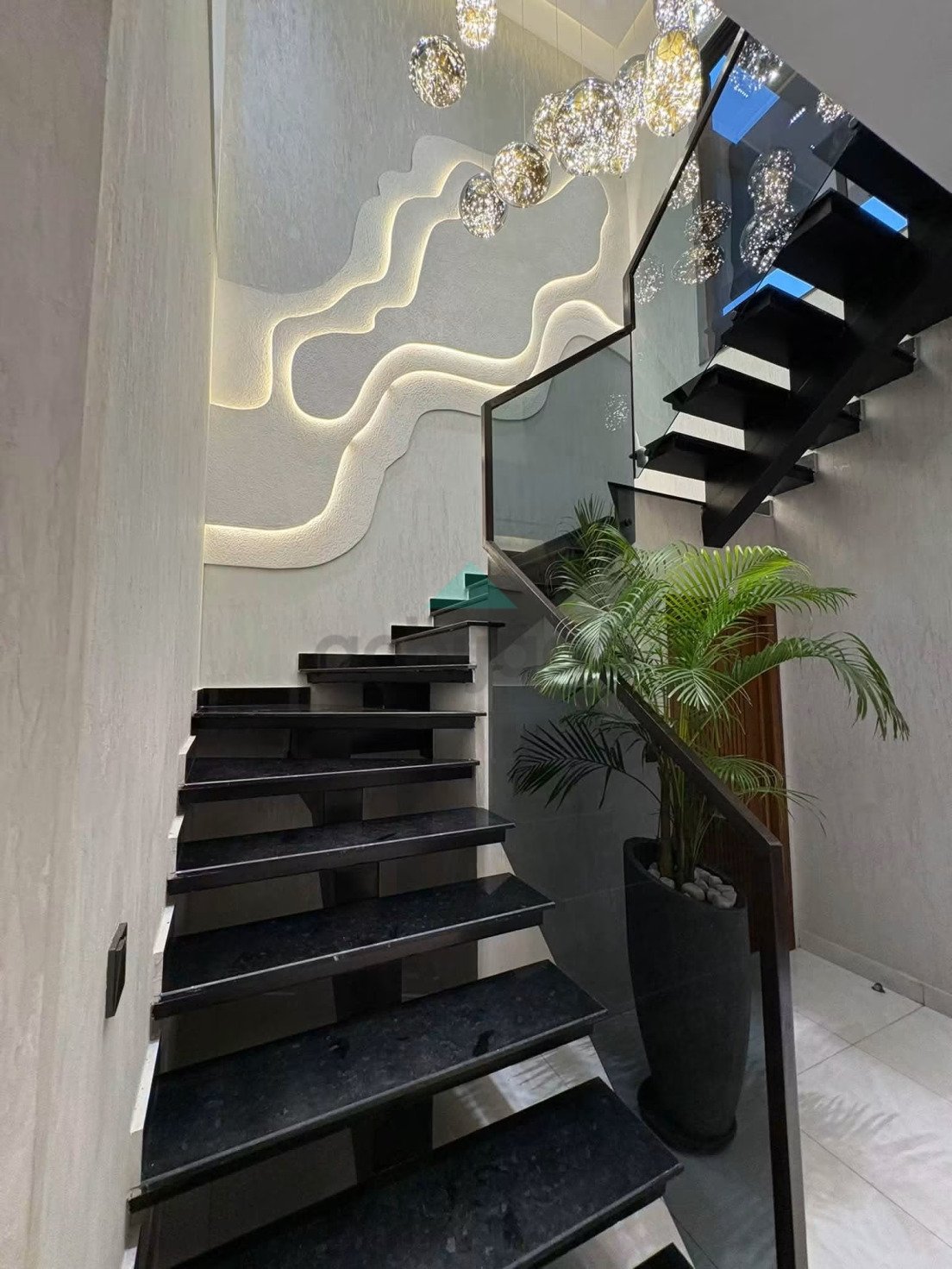 10 Marla ultra Modern Top design House for sale in Bahria Town Lahore