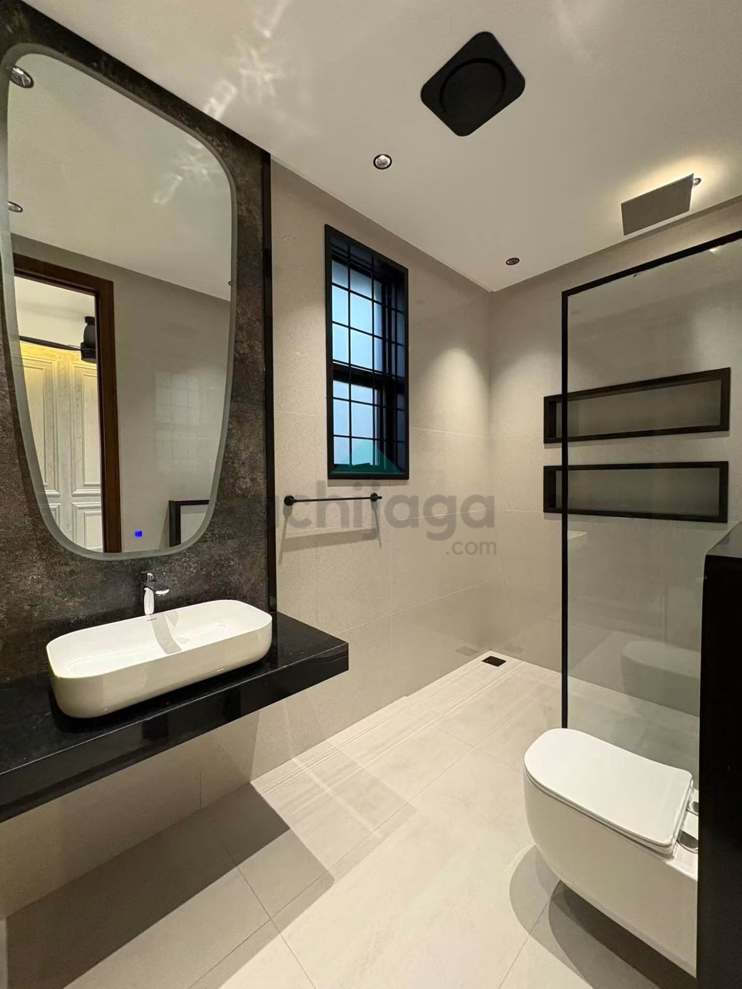 10 Marla ultra Modern Top design House for sale in Bahria Town Lahore