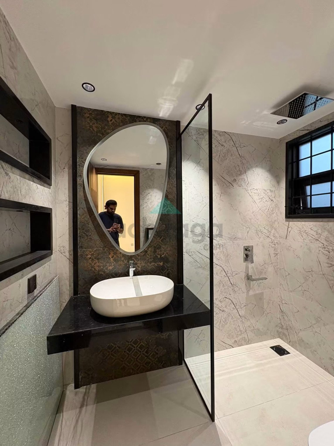 10 Marla ultra Modern Top design House for sale in Bahria Town Lahore