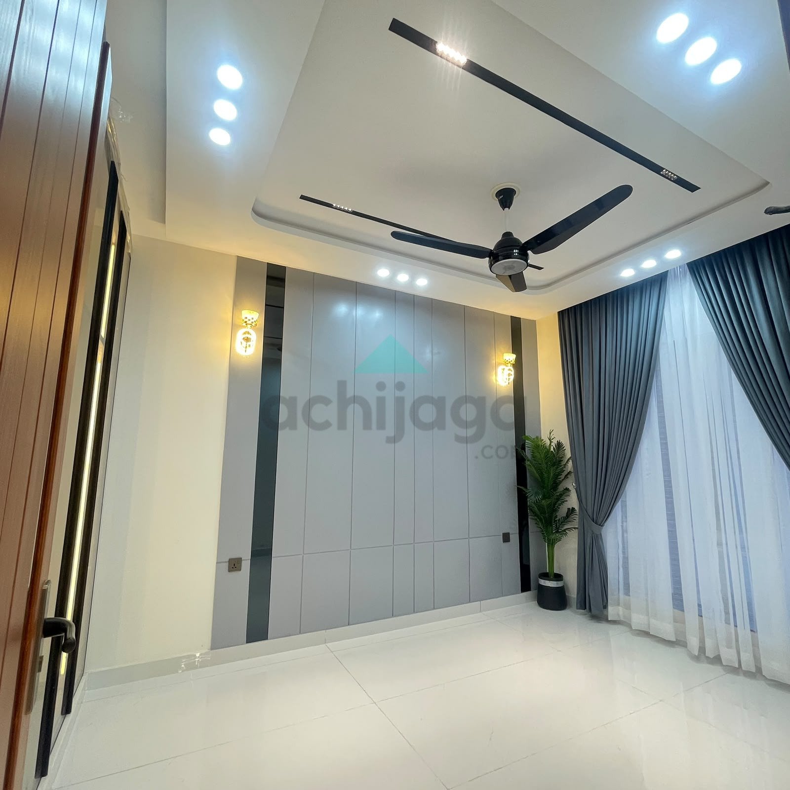 6 Marla corner House for sale in Bahria Town Lahore