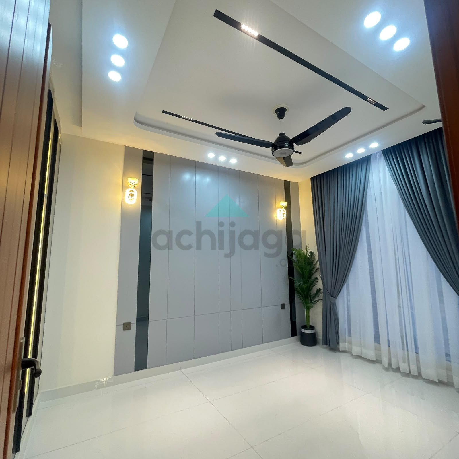 6 Marla corner House for sale in Bahria Town Lahore