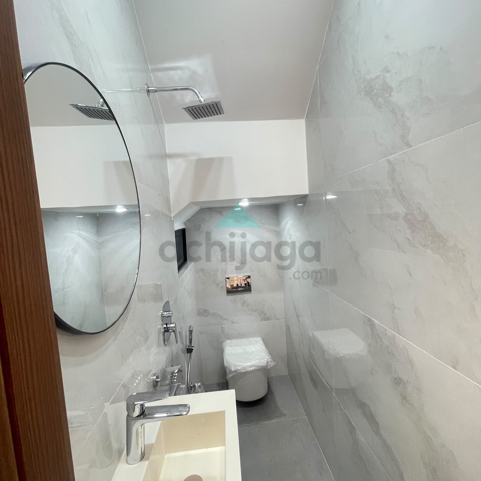 6 Marla corner House for sale in Bahria Town Lahore