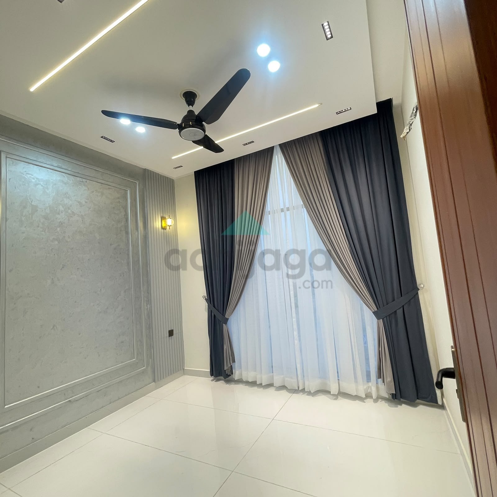 6 Marla corner House for sale in Bahria Town Lahore
