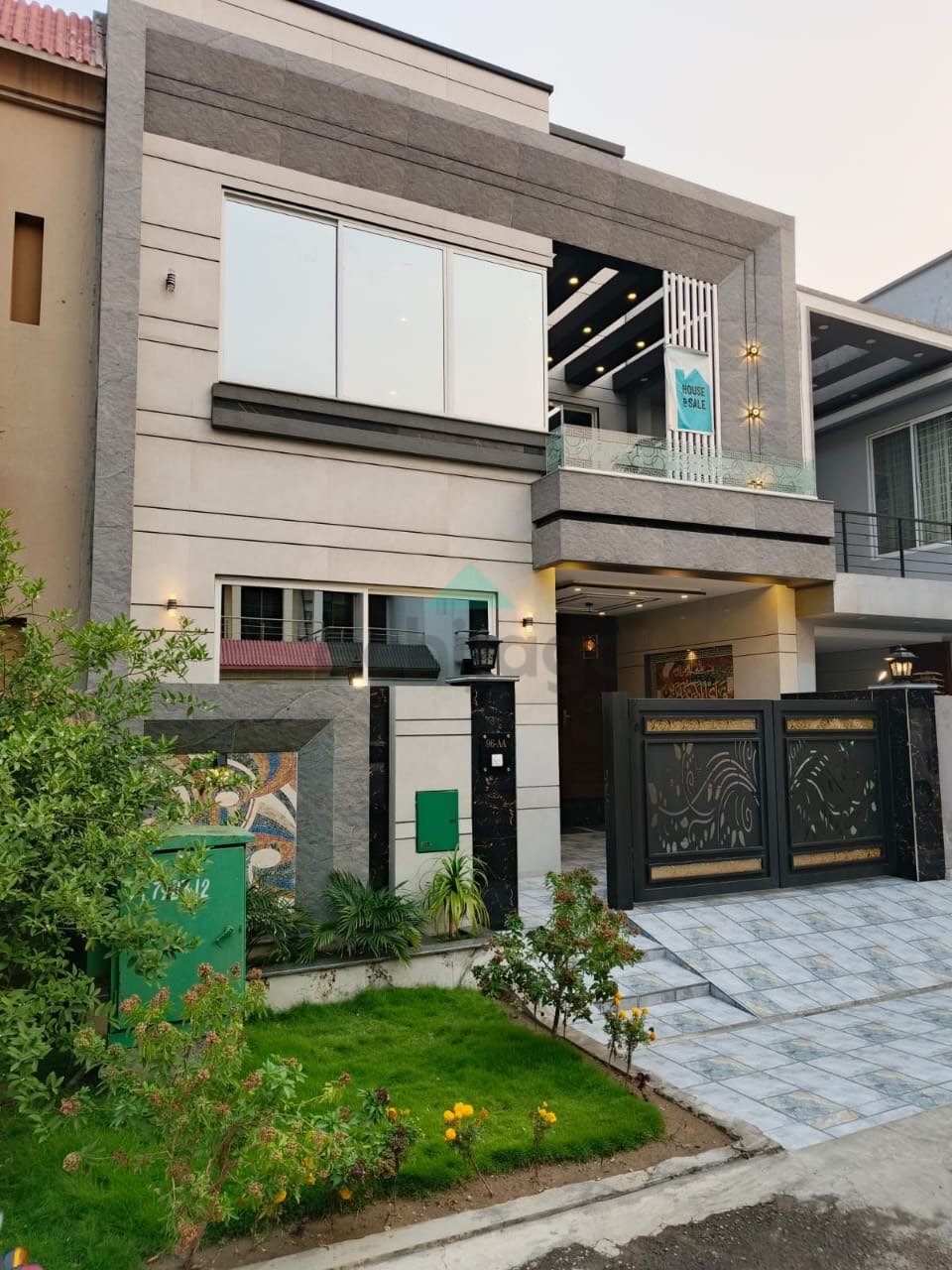 5 Marla Brand New luxurious House for sale in Bahria Town Lahore