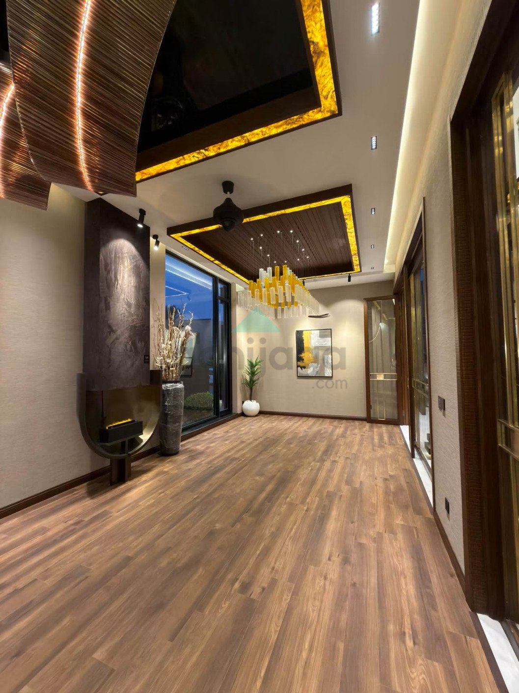 13.5 Marla corner Most beautiful luxurious House for sale In Bahria Town Lahore Hot location