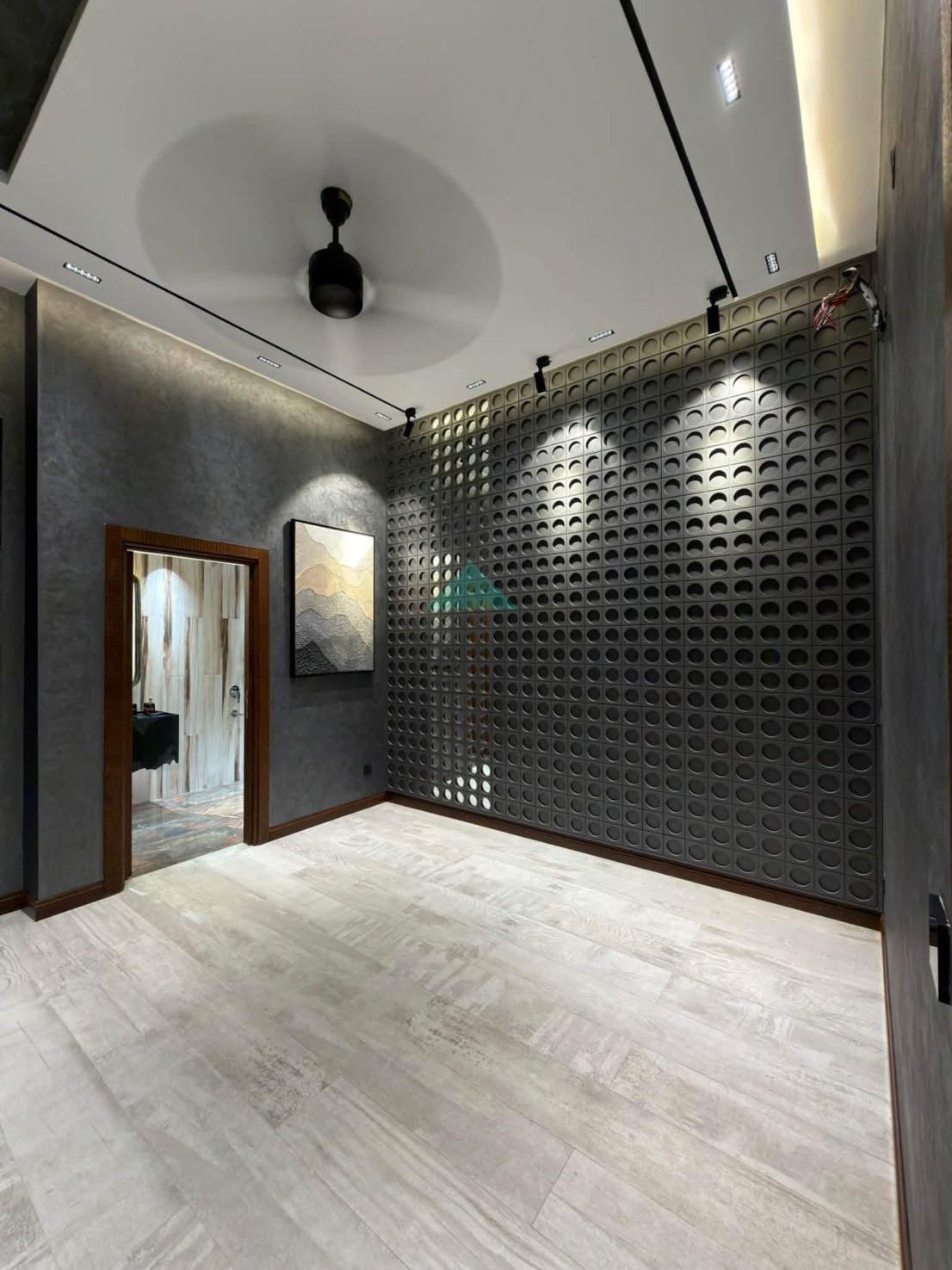 13.5 Marla corner Most beautiful luxurious House for sale In Bahria Town Lahore Hot location