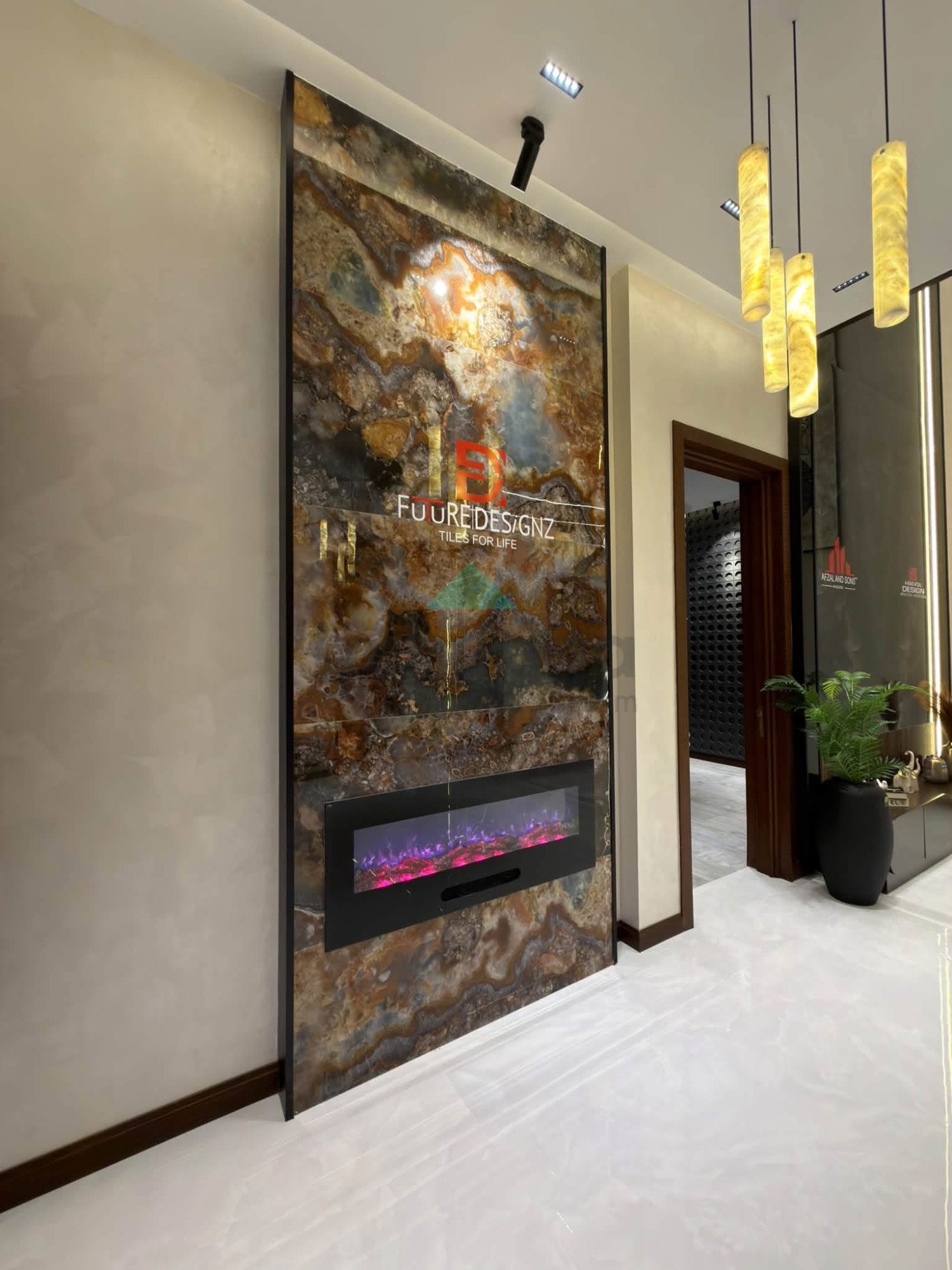 13.5 Marla corner Most beautiful luxurious House for sale In Bahria Town Lahore Hot location