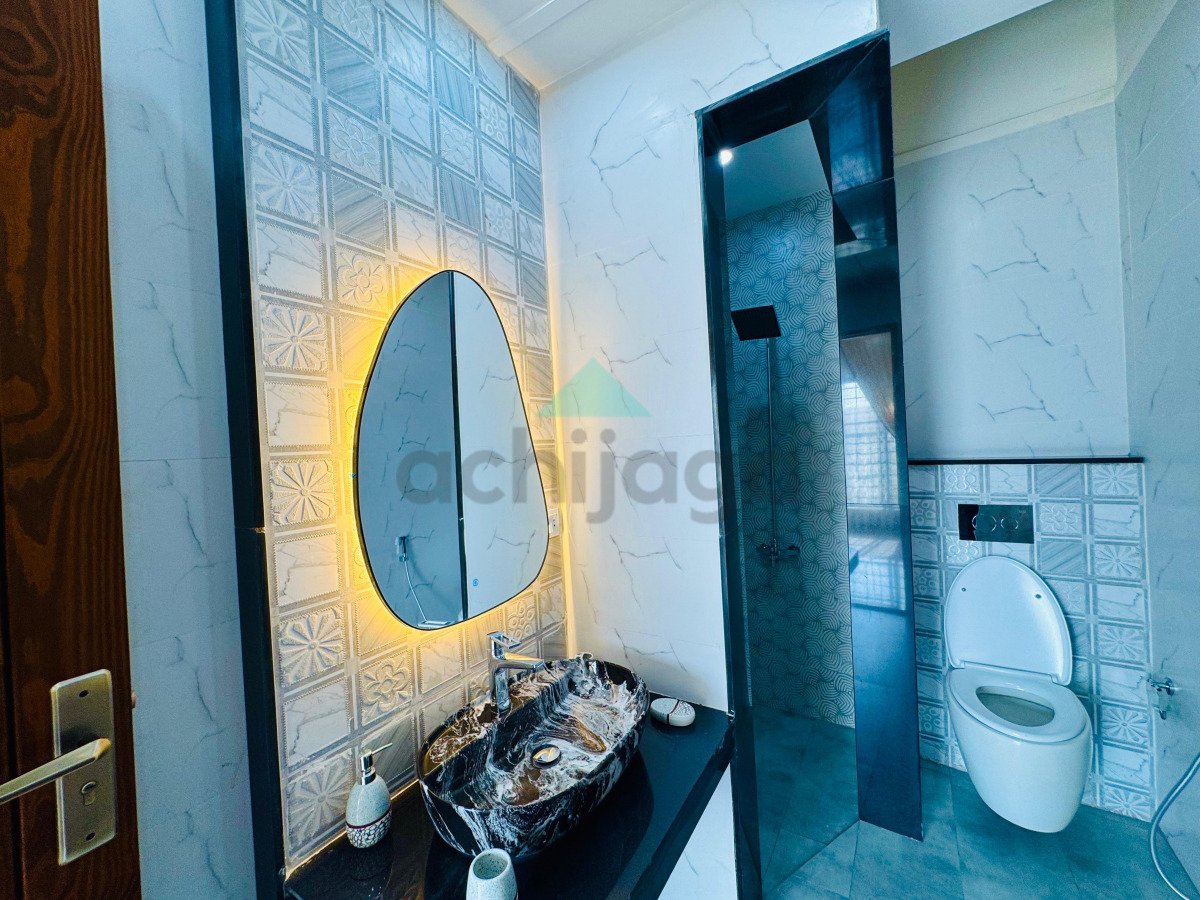 5 Marla ultra Modern design House for sale in Bahria Town Lahore