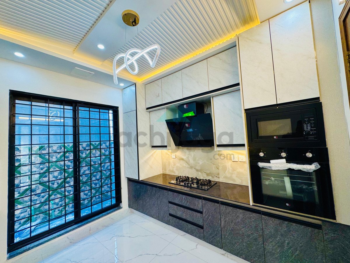 5 Marla ultra Modern design House for sale in Bahria Town Lahore