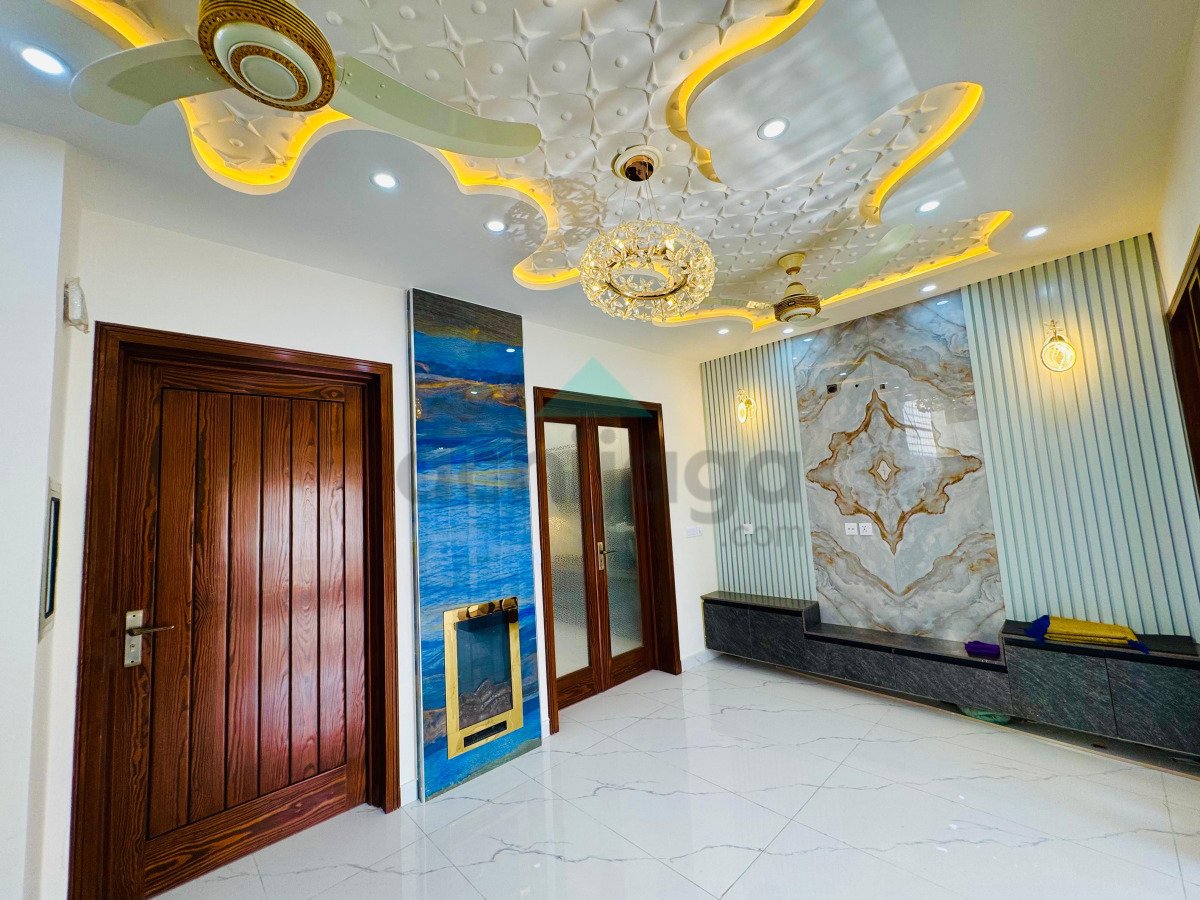 5 Marla ultra Modern design House for sale in Bahria Town Lahore