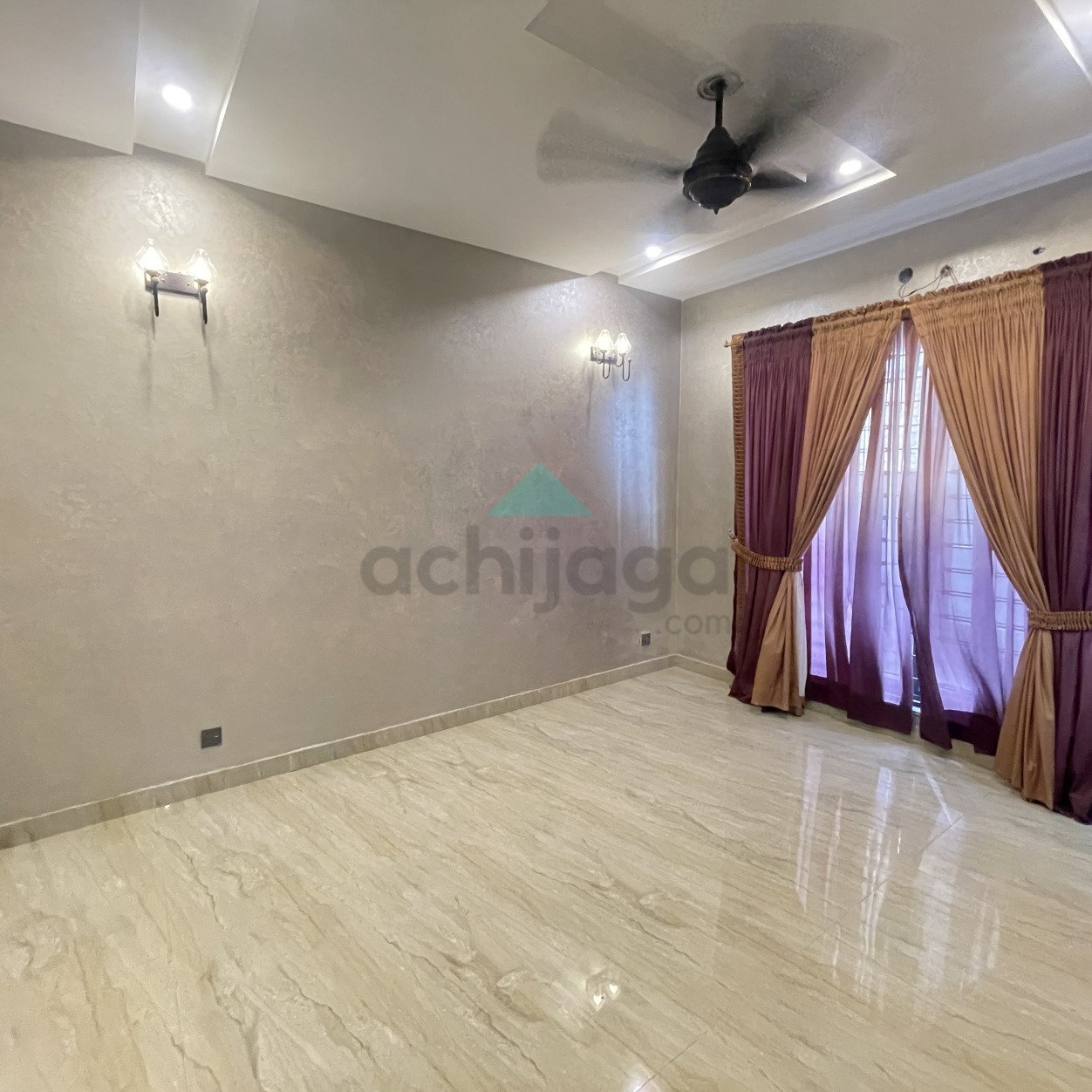 One kanal like New House for sale In Bahria Town Lahore