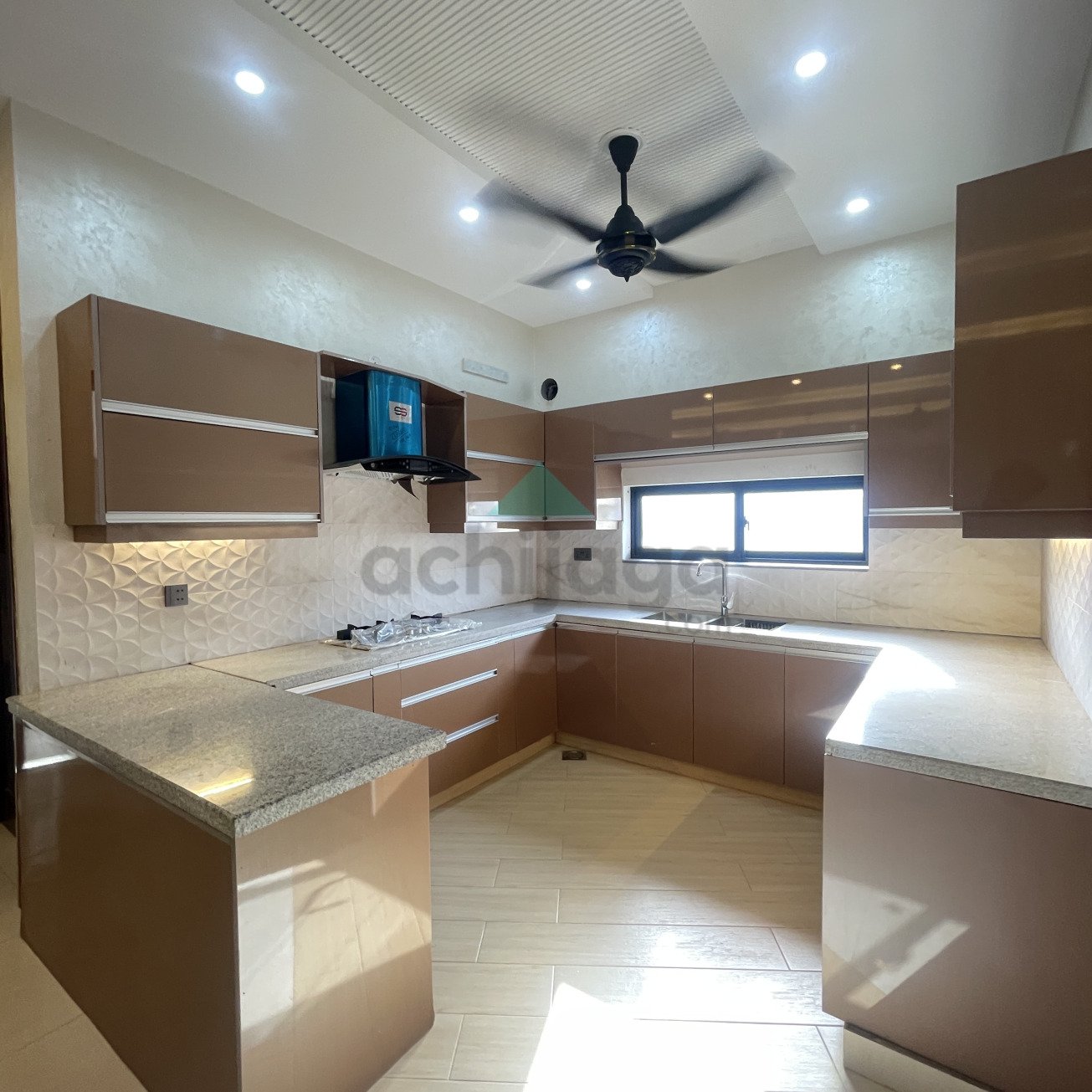 One kanal like New House for sale In Bahria Town Lahore