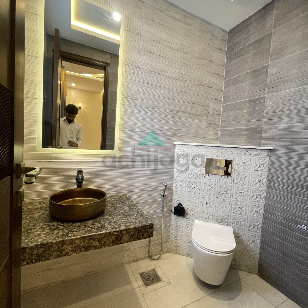 One kanal like New House for sale In Bahria Town Lahore